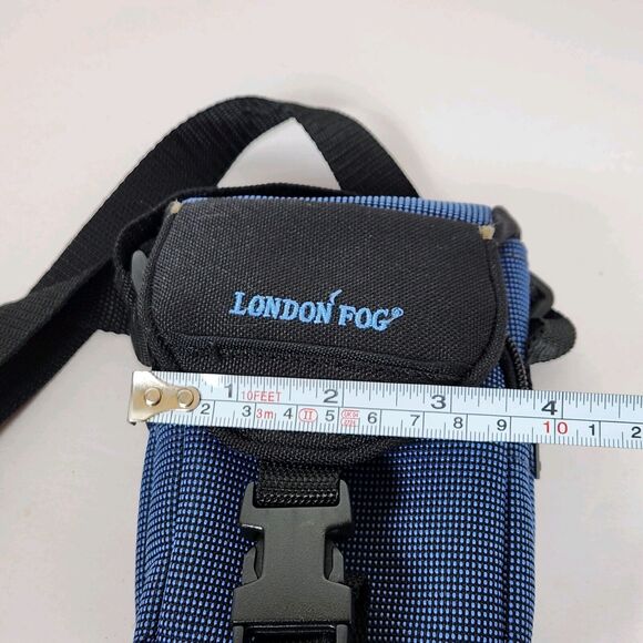 London Fog Brand Medium Camera Bag. great Condition Black blue  travel hiking - Picture 4 of 11